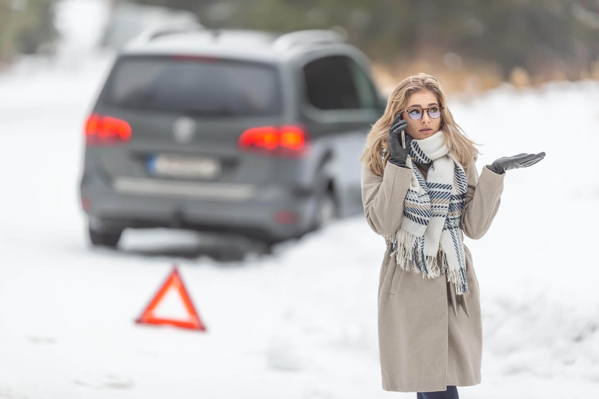 wyciaganie z rowu pomoc drogowa (4)